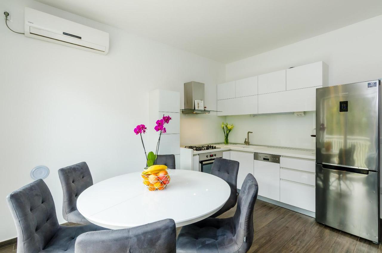 Apartment Lise Mokosica Дубровник Екстер'єр фото